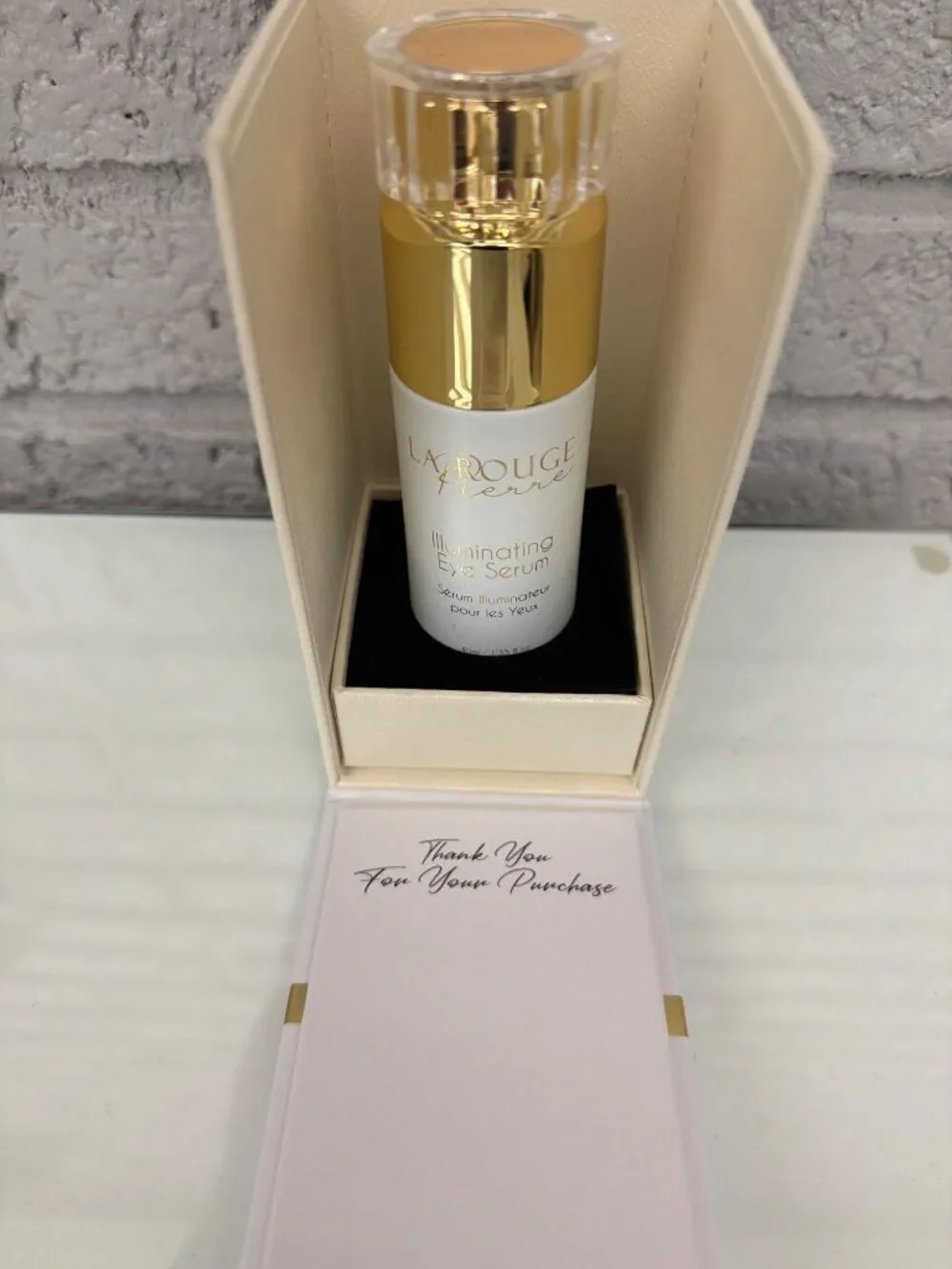 La Rouge Pierre Crystal Illuminating Eye Serum & Essence of Pearl Day Cream Set